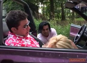 Unexpected Threesome Outdorrs in a Car