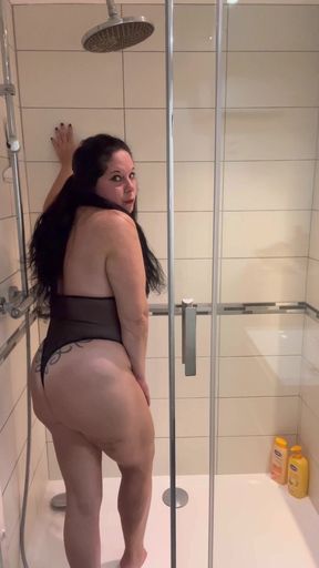 JOI, Asmr in the Shower