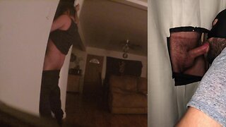 Daddy receives a surprise at the glory hole