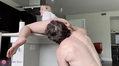 Big cock bodybuilder breeds blonde MILF on kitchen counter creampie