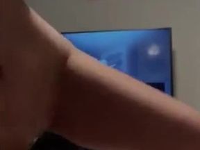 Horny teen invites stranger at her home post 614 full video link in bio