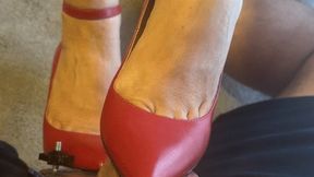 Shoejob in red stilettos and ball flattening under CBT Thicken Penis And Testicle Crusher Cock Rings Cage Chastity