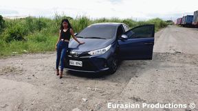 283 - Jessa revving Vios before downtown