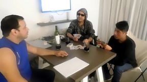 entre apuesta y apuesta se cojen l a mucama