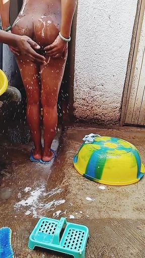 Bathing My Pregnant GF Outdoor,dirty Environment Vibes
