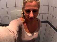 hot amateur blonde close up masturbation HD