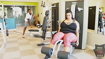 Fit Rome Major &amp_ Curvy Sofia Rose Would Rather Be Fucking!