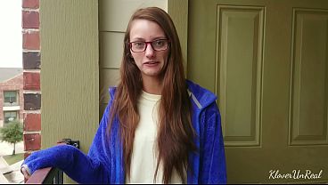 Girlfriend gives birthday bang in teen cutie's b-day suit