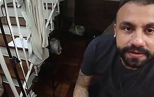 A anazinha rabuda - suruba e bastidores do que rola