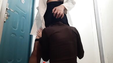 I thanked my doctor with cunnilingus - IkaSmokS