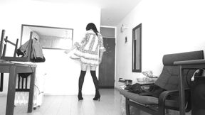 You Can Ride the Subway Like This and Show Everyone