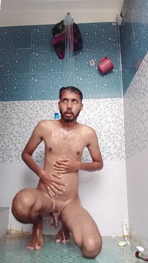 Horny &amp; jerking off while brushing.