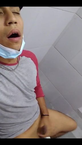 5 Minutos in Toilet