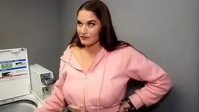 Kendra Heart Blowjob