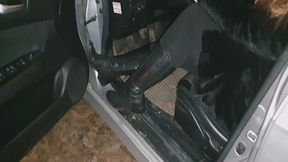 Aggressive Revving in Honda with Flat Leather Boots WMV