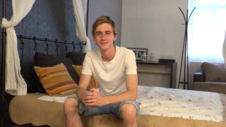 Solo girl movie of gay whores masturbating