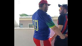 Urs&atilde_o maloka comendo branquinho tatuado na laje (COMPLETO NO RED)