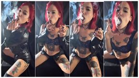 The amazing rush: Smoking cigar & Marlboro red