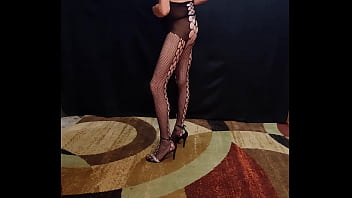 a little sexy dance and then I get Naked