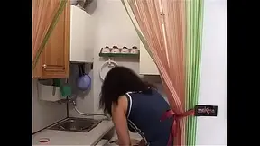 MATURE BABE gives a deepthroat head before hardcore anal