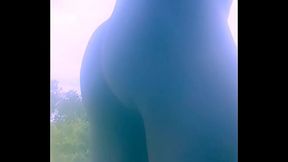 Listen 2. That meat clap