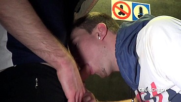 il fantamse sur une pornstar et veut faire un porno avec lui