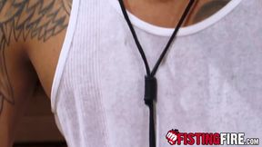 Muscled Boomer Banks sucks sexy toes while fucking him before bathing with cum