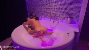 Hot Latina GF and I fuck rough in the jacuzzi
