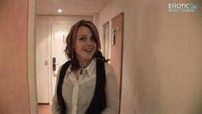 German milf fucks dildo in her webcam show!