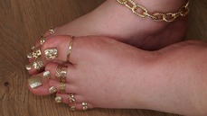 Worship: Foot with gold decorations