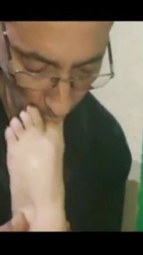 Gresopio Couple in Mutual Foot Worship