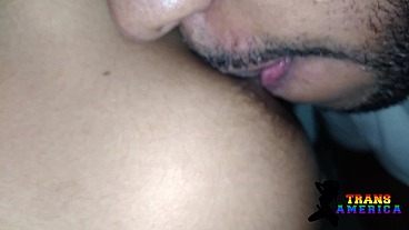 Minha mana saiu cedo e meu cunhado me fudeu na cama dela