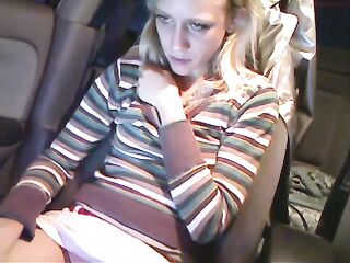 Teen gets finger climax in Car coconut_girl1991_070916 chaturbate REC