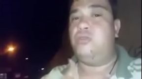 fetichista sedento n&atilde_o se segura e bebe gala direto da origem!