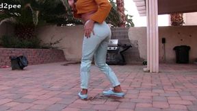 jade janzten pissing her tight jeans omorashi