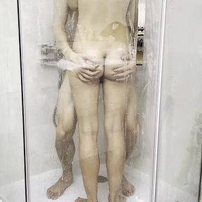 Sex of a beautiful Russian couple in the shower