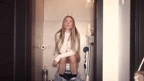 HUGE farts and constipation I HAVE TO PUSH! mp4 HD