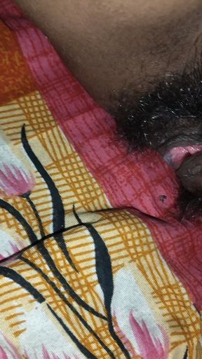 Desi Bhabhi's ass hit