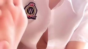 足裏舐めfeet licking (Rae Lil Black)