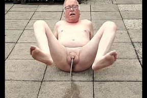 Pee games in the garden with tasting