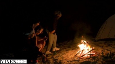 Stranded and Horny: A Lustful Encounter with a Stunning Beauty