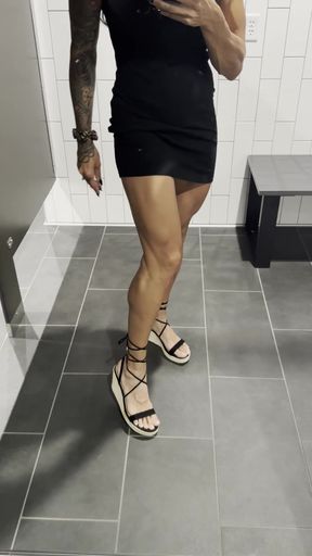 would you let my quads squeeze you tight?
