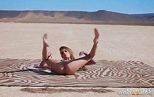 Kimber veils - sandy siren of the skies