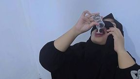 Malaysian in Hijab milks cock dry and swallows cumshot