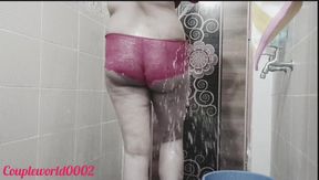 Pakistani plumber chudai  indian housewife at bathroom