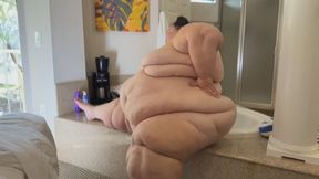 SSBBW Jacuzzi Shower