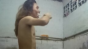 Join the queen for a fun masturbation session - come and join!