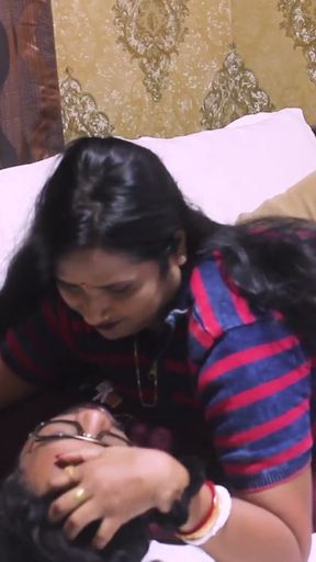 Naughty Bhabhi enjoyed her devar while her husband was out of the house fuck hardly   Clip 1