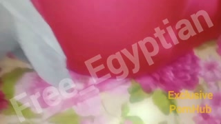 arab sex video  مصري ممحون ب زب كبير يطلب من مرات ابوه الاربعينية تمصلو وينيكها بالعافية