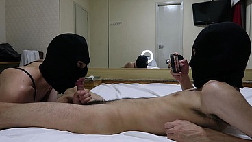 afeminado chupando macho dotado / femboy / fetish